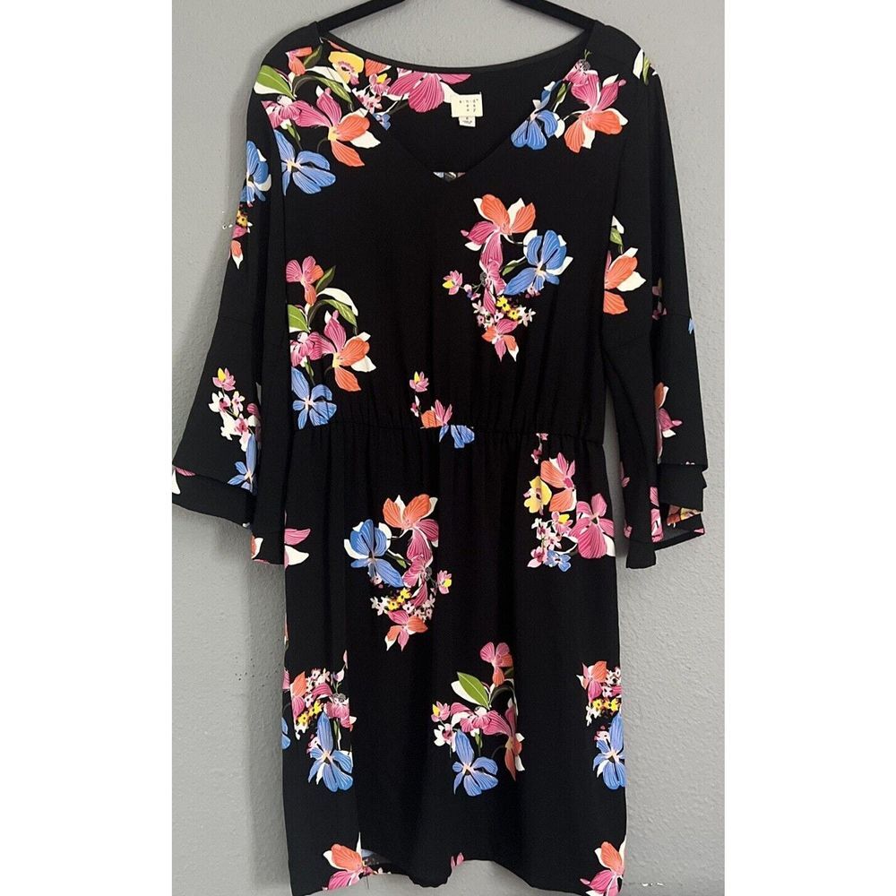 A New Day Flowing Bell Sleeve Black Floral Shift Dress Knee Length Romantic Boho